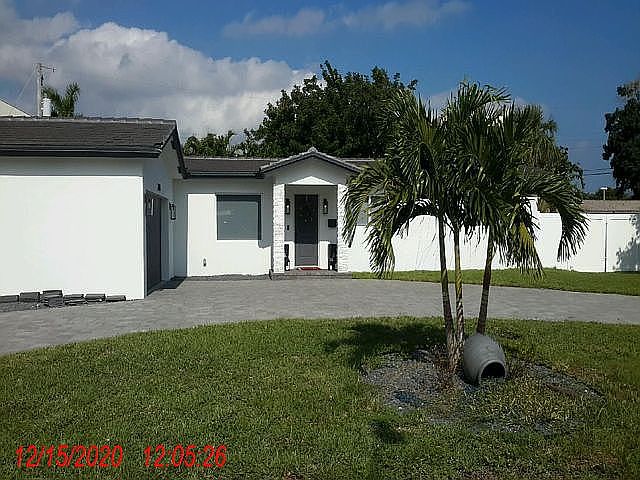 1st image of 2501 NE 29th Ct