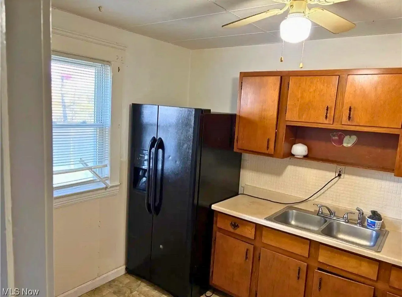 2 bed, 1100 sqft, $950 — Photo 4