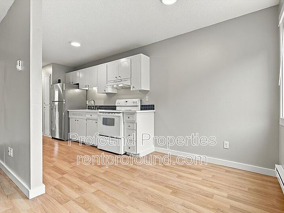 5th image of 3827 SE Francis St APT 5