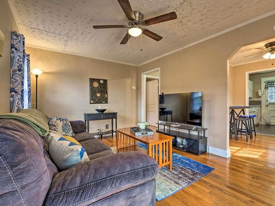 1st image of 3634 Marion Ave #A