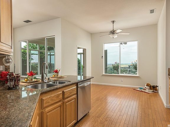 5th image of 4124 Coldwater Dr