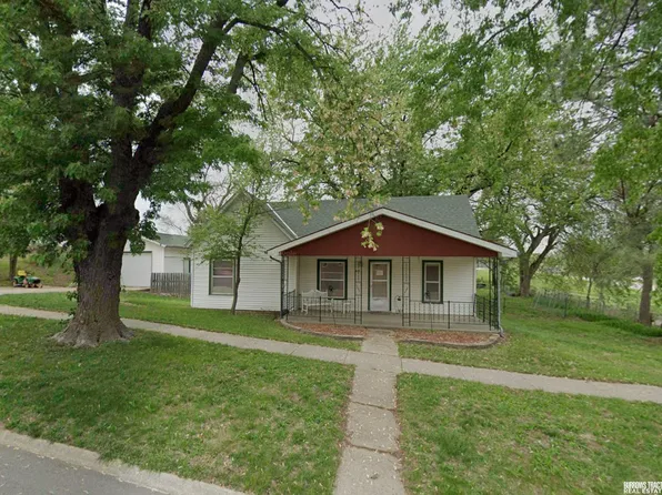 425 9th St, Adams, NE 68301