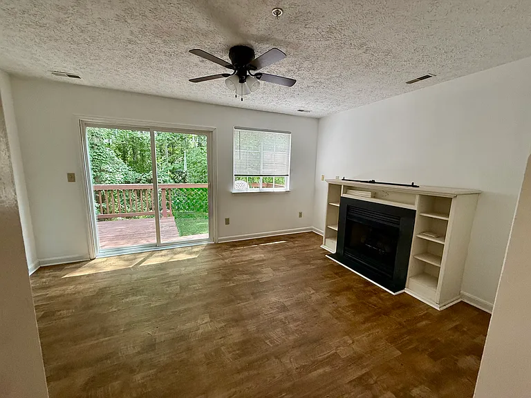 22570 Lower Kells Ln — Photo 2