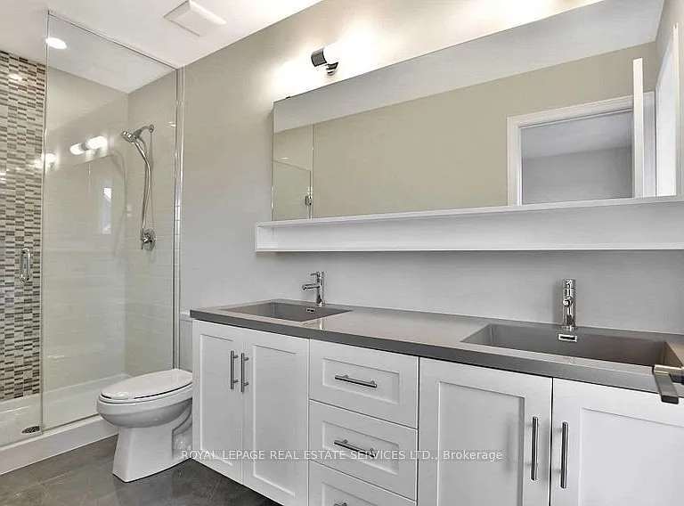 288 Glover Rd #8 — Photo 16