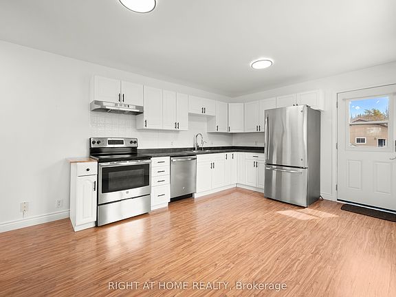 5th image of 12 Maple Grove Rd