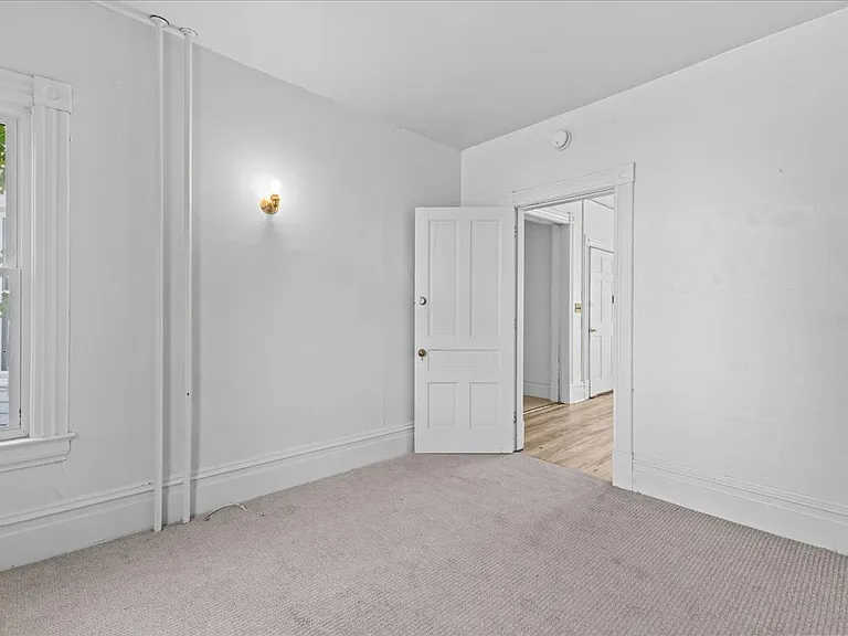 21 Hyde St #1 — Photo 25