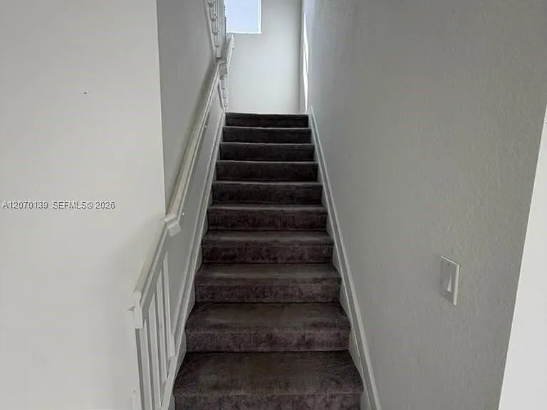 1409 SE 26th Ter — Photo 12
