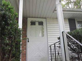 330 S Little Tor Rd, New City, NY 10956