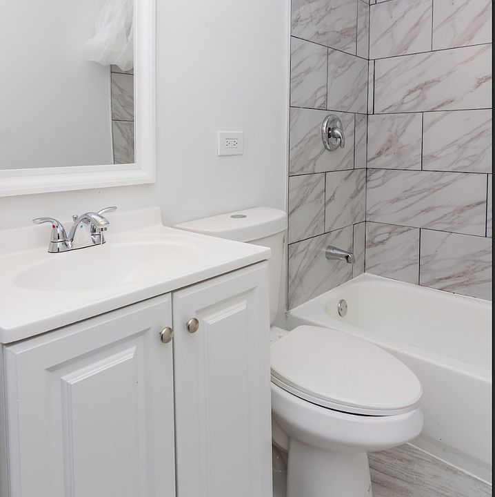 1st image of 4200 W Washington Blvd #1296