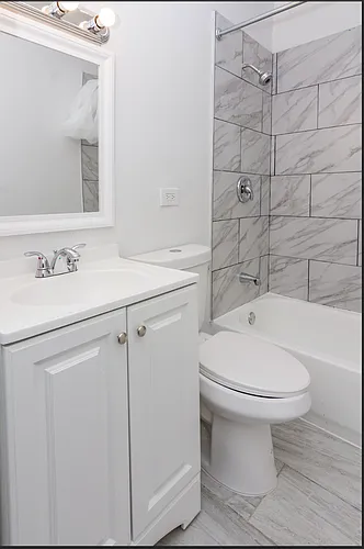 4200 W Washington Blvd Photo 1