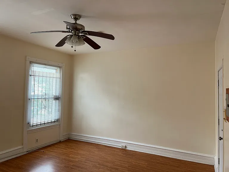 4126 Chester Ave #2F — Photo 3