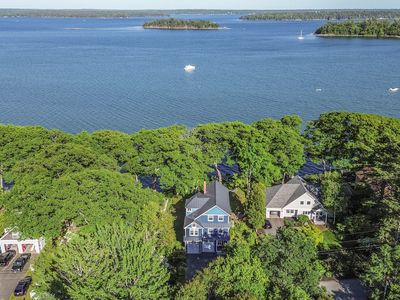 86 Maquoit Drive, Freeport, ME, 04032