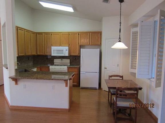 Kitchen / Breakfst nook