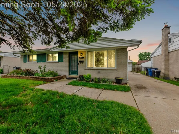 33117 Avondale St, Westland, MI 48186