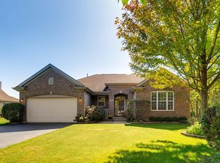 5737 Red Oak Dr, Hoffman Estates, IL