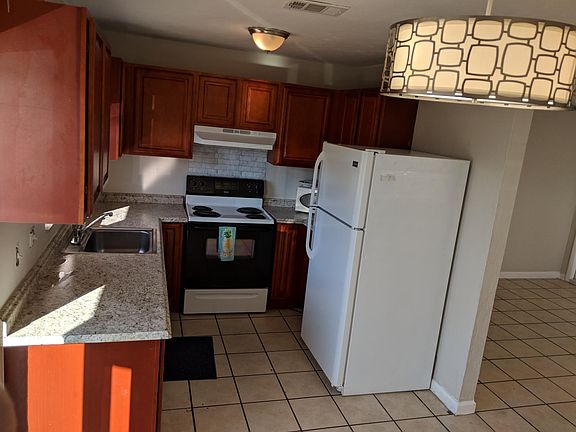 2nd image of 17395 Barbara Dr #B