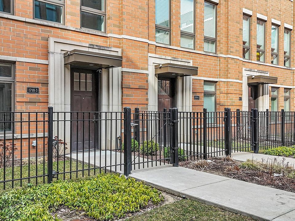 1st image of 1718 S Prairie Ave Unit 3