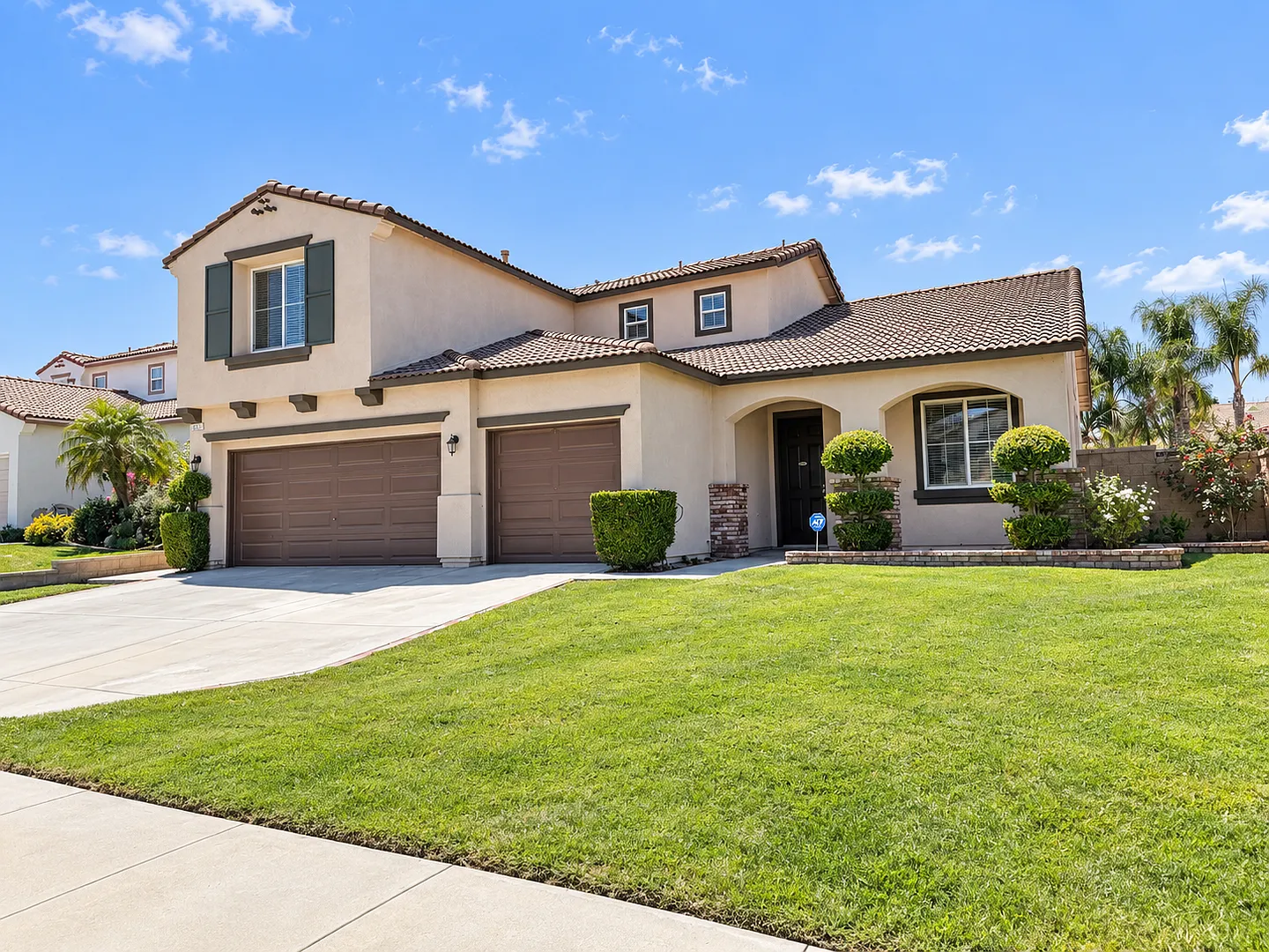 Beautiful and Spacious 5 Bedroom Menifee Home for Rent — Photo 3