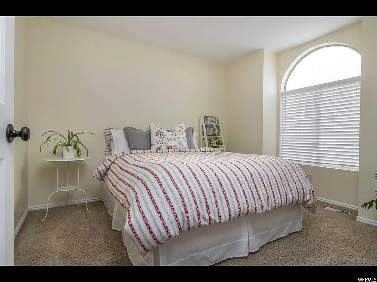 E Chestnut Ridge Dr — Photo 14