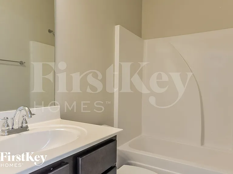 5542 Bridle Way — Photo 13