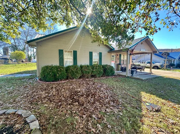 54 Eastland Dr, Monticello, KY 42633