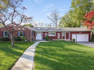 14 Alfred Ln, New Rochelle, NY 10804