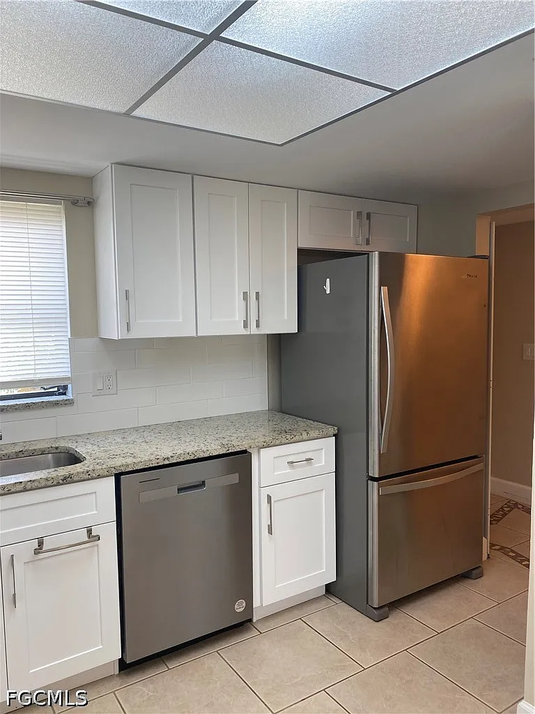 2 bed, 2.0 bath, 1190 sqft, $1,375 — Photo 2