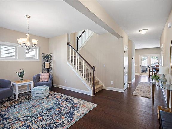 4th image of 839 Ember Dr