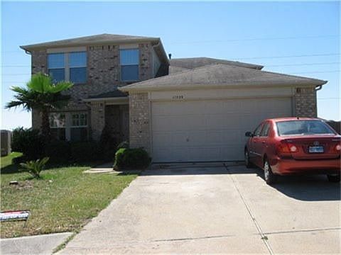 1st image of 17039 Irish Oaks Ct