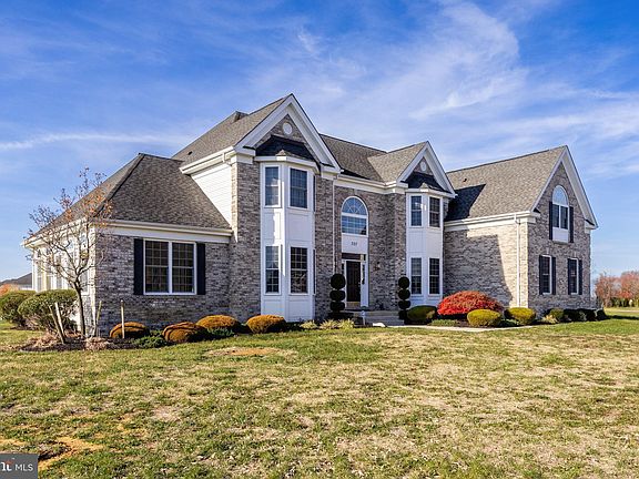 2nd image of 707 Rachel Dr