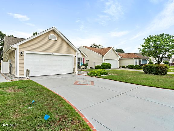 2nd image of 914 Elderberry Lane SW