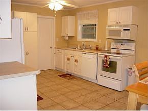 2nd image of 118 Warren Rd