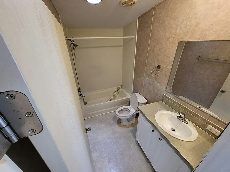 182 Oleander St #182 — Photo 16