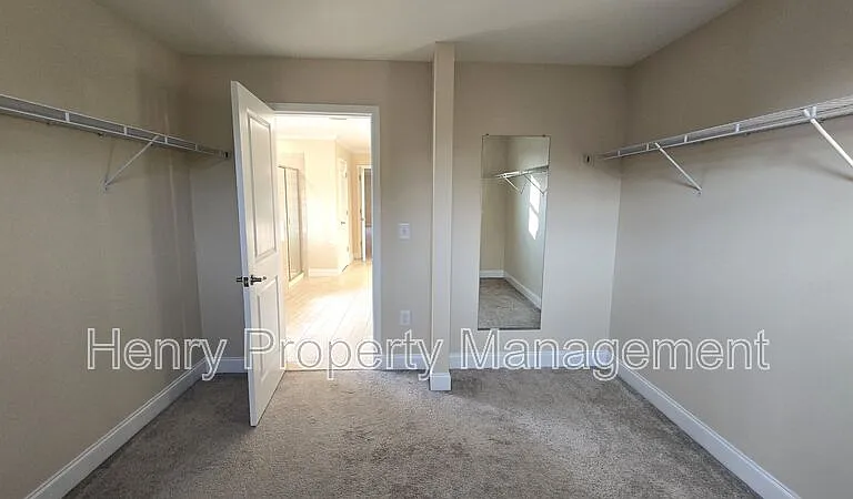 2024 Poplar High Pl — Photo 21