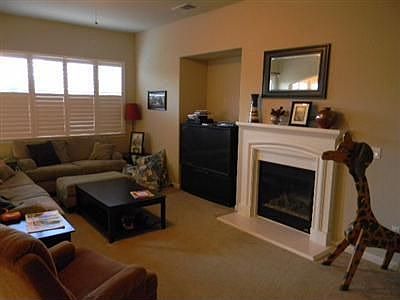 5th image of 3067 Benton St