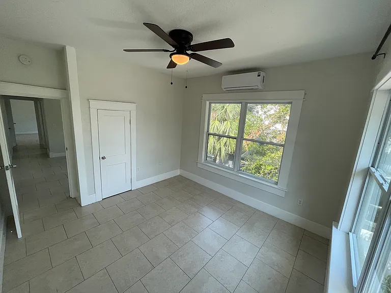 416 W Amelia Ave #3 — Photo 6