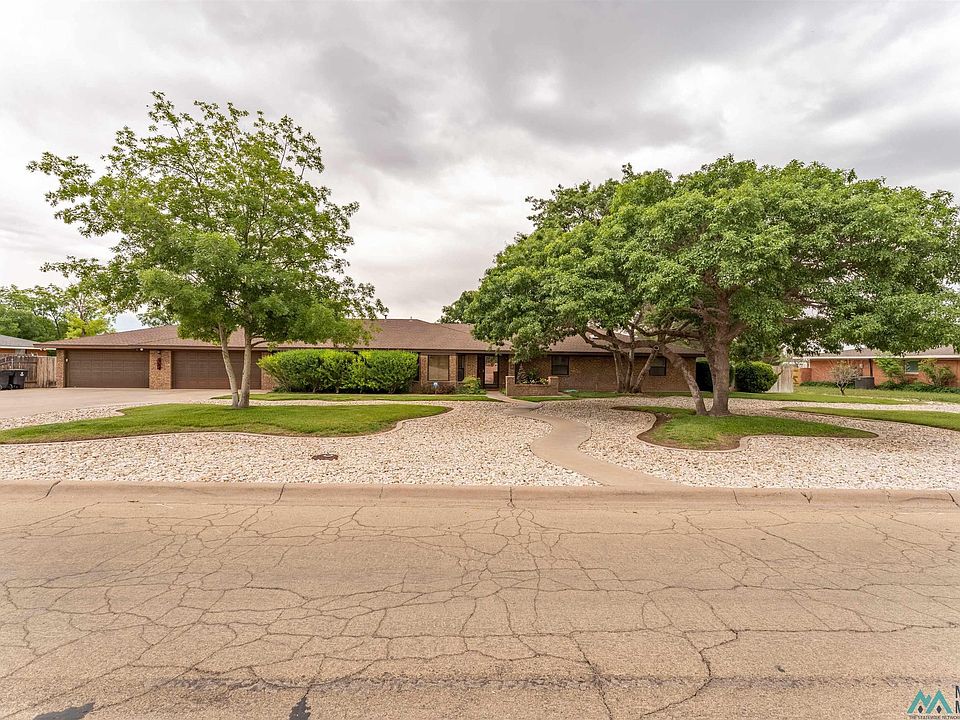 1st image of 403 Tierra Berrenda Dr