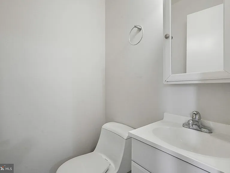 6351 Rockshire St — Photo 21