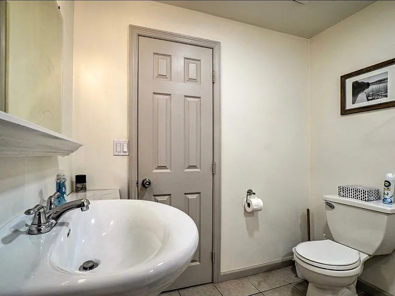 328 River Dr — Photo 18