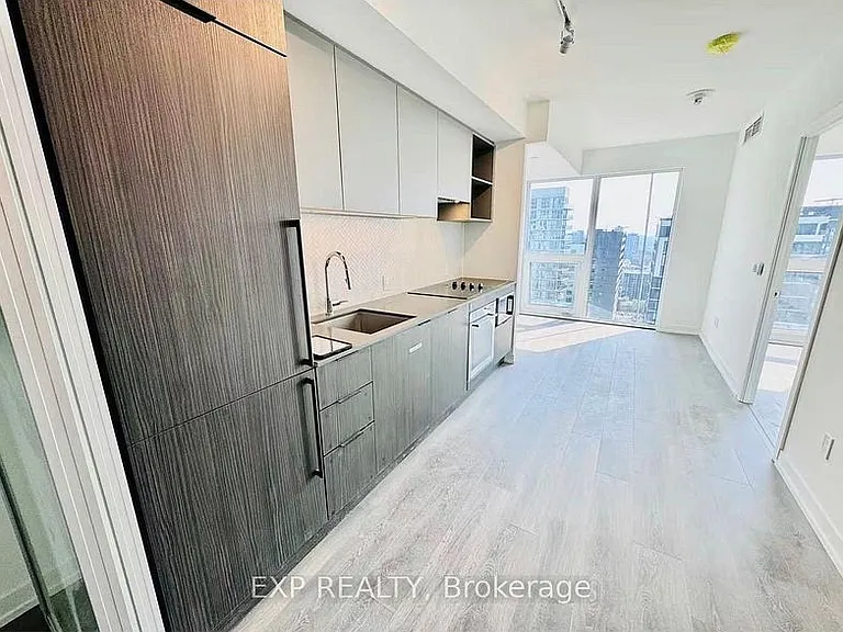 82 Dalhousie St #3701 — Photo 18
