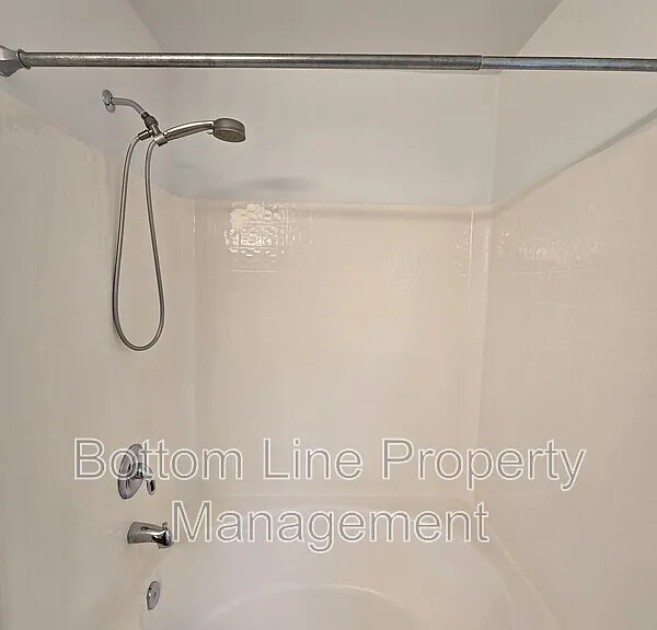 8630 Carolina Lily Ln — Photo 34