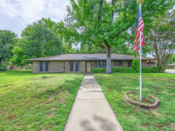 1108 Joanne Cir, Greenville, TX 75402