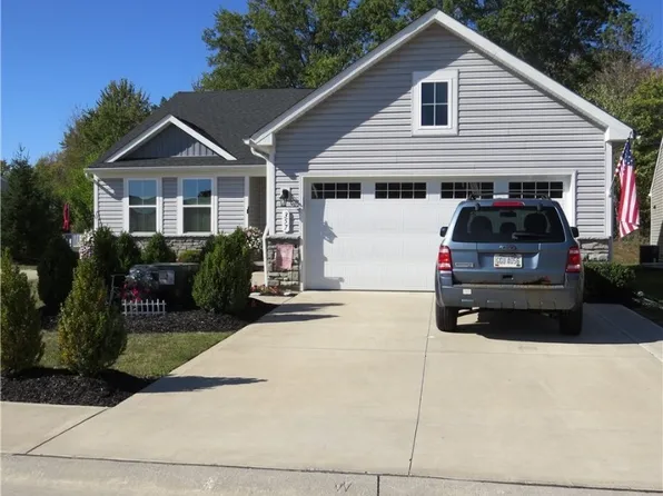 357 Pebble Creek Ct, Amherst, OH 44001