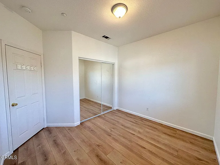 1202 Bayside Cir — Photo 29