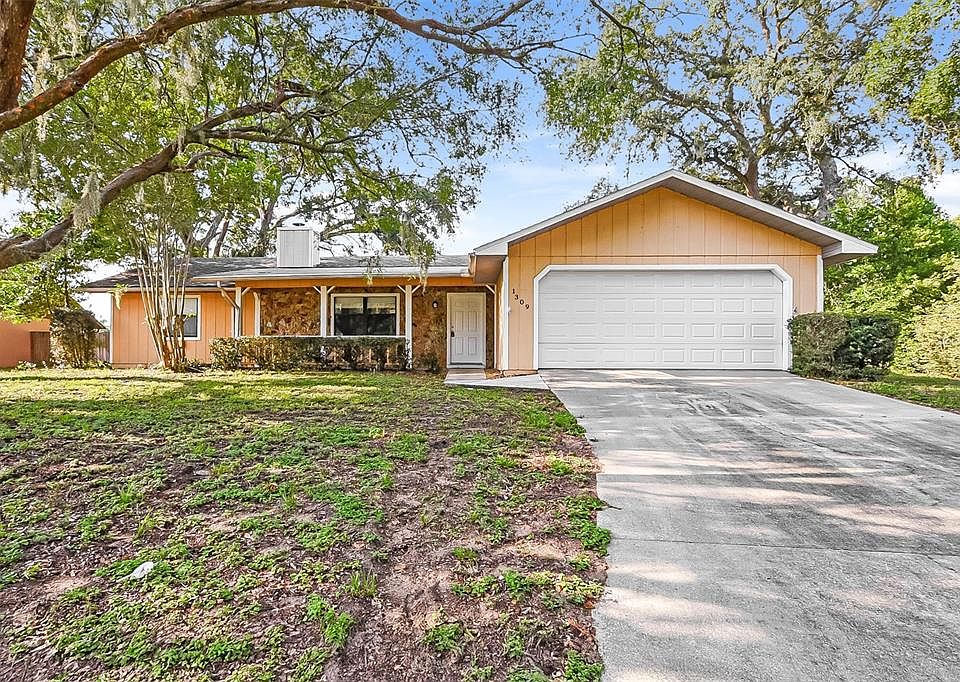 1st image of 1309 COVE PLACE