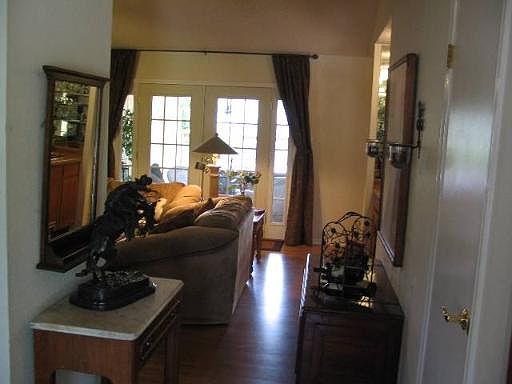 3rd image of 1944 CREEK HOLLOW DR
