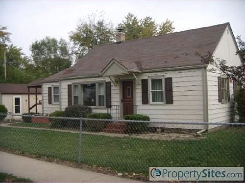 1st image of 902 Drexel Blvd
