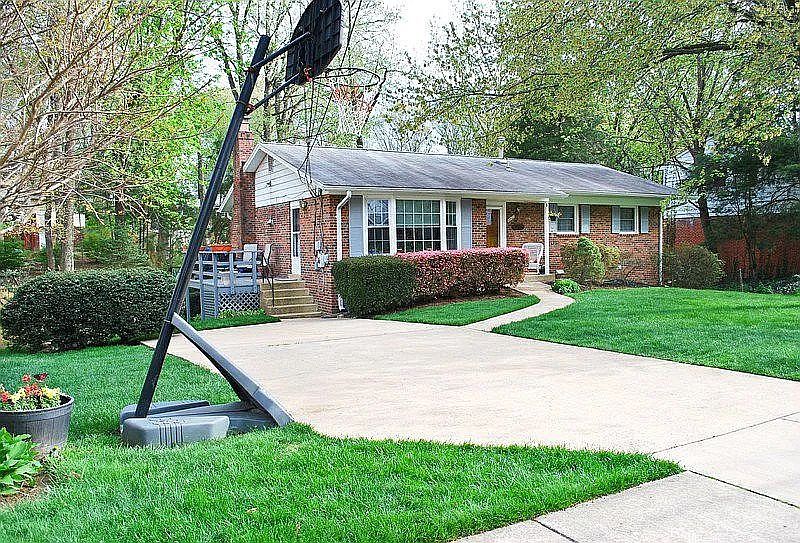 1st image of 8307 Stonewall Dr