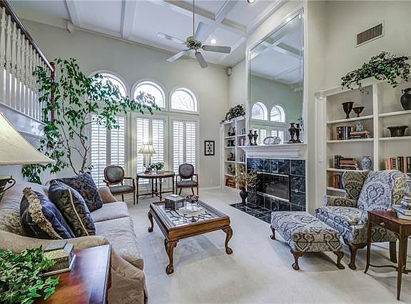 4th image of 5109 Overhill Dr