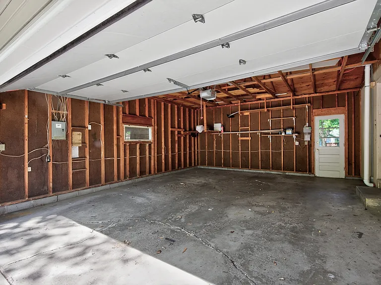 7466 Dallas Ln N — Photo 25